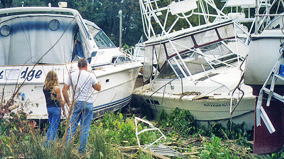 BoatUS hurricane earl prepare