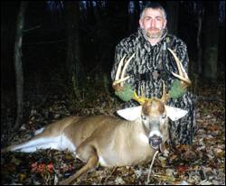 Tom Isaac with buck