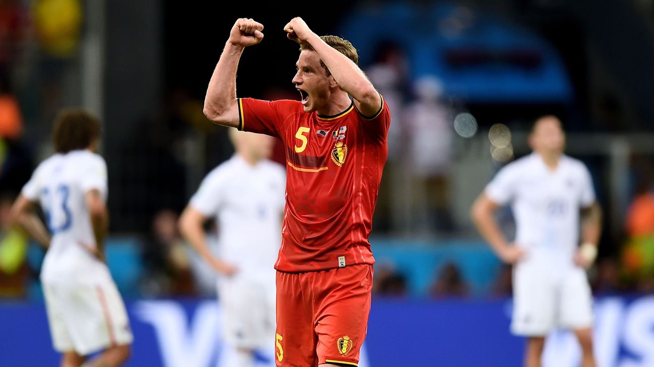 Еременко спартак. Роман ерёменко футболист. Леон классен в сборной россии по футболу. Класс футболист. Класс футболист.