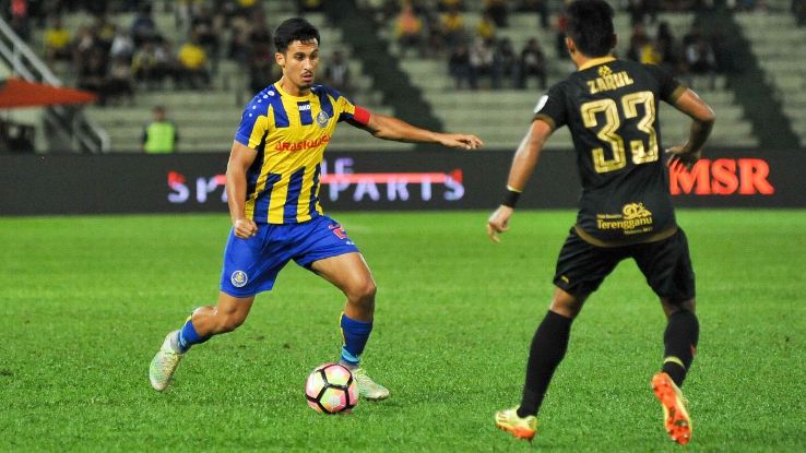 Pahang plot defensive plan ahead of JDT clash in Cup - Matt Davies ...