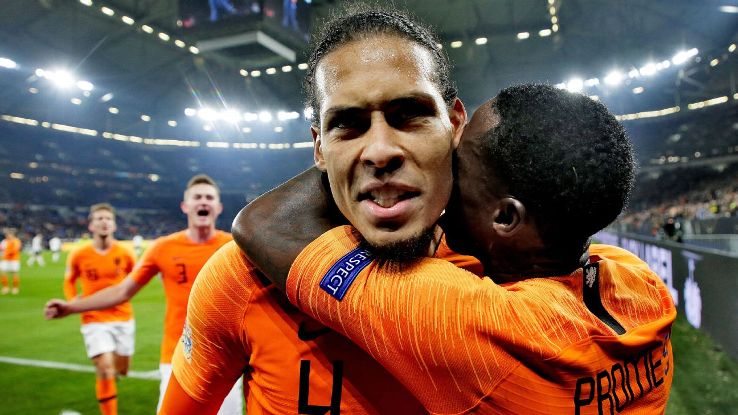 Netherlands celebrate Van Dijk's goal vs Germany