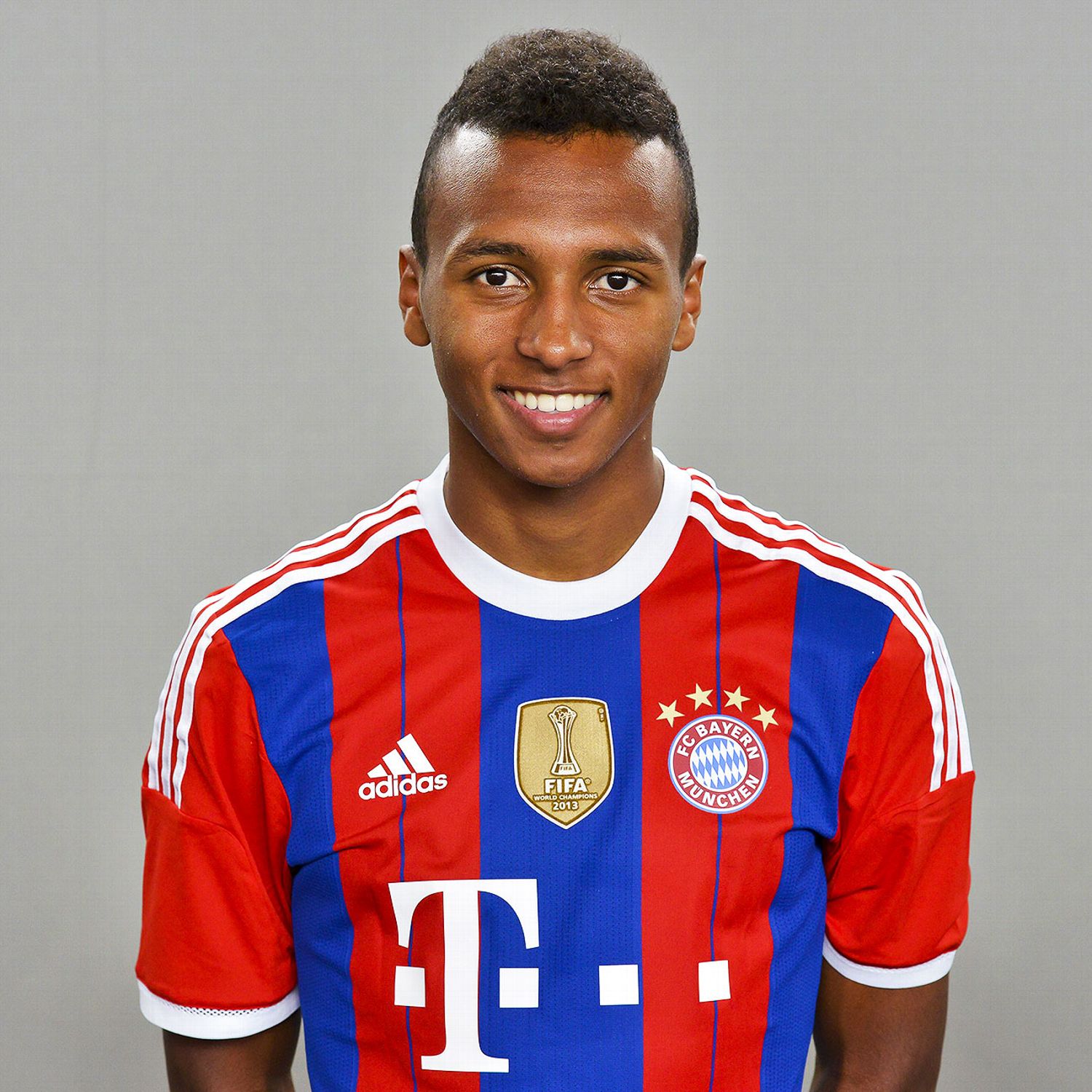 Julian Green 2026: dating, net worth, tattoos, smoking & body facts ...