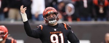 Bengals' Hendrickson back in facility for workouts