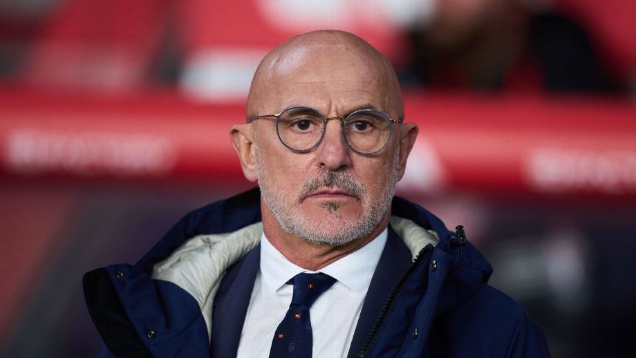 Climão? Técnico da Espanha responde crítica do Barcelona