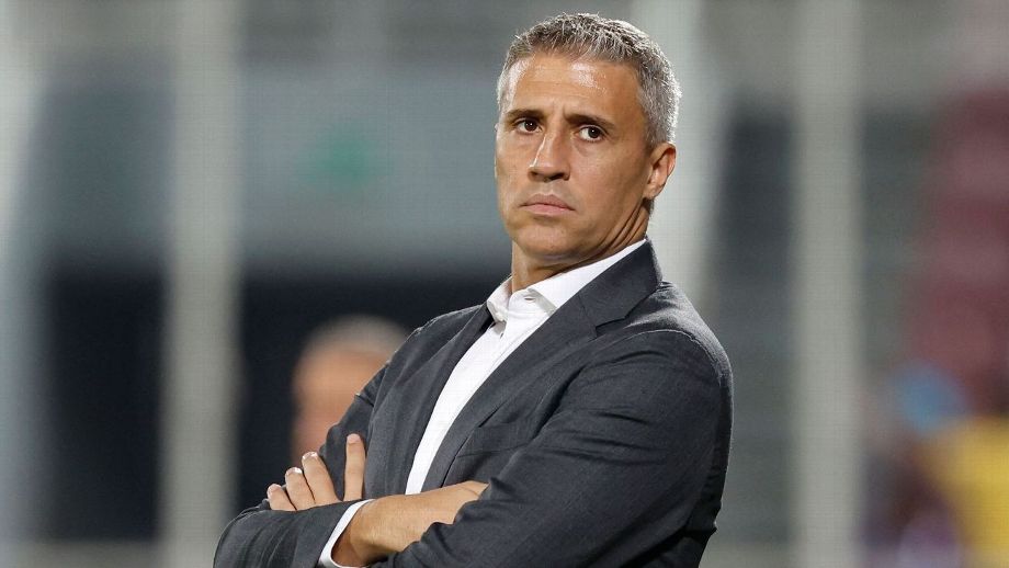 São Paulo anuncia venda de jogador para Europa antes da estreia de Crespo