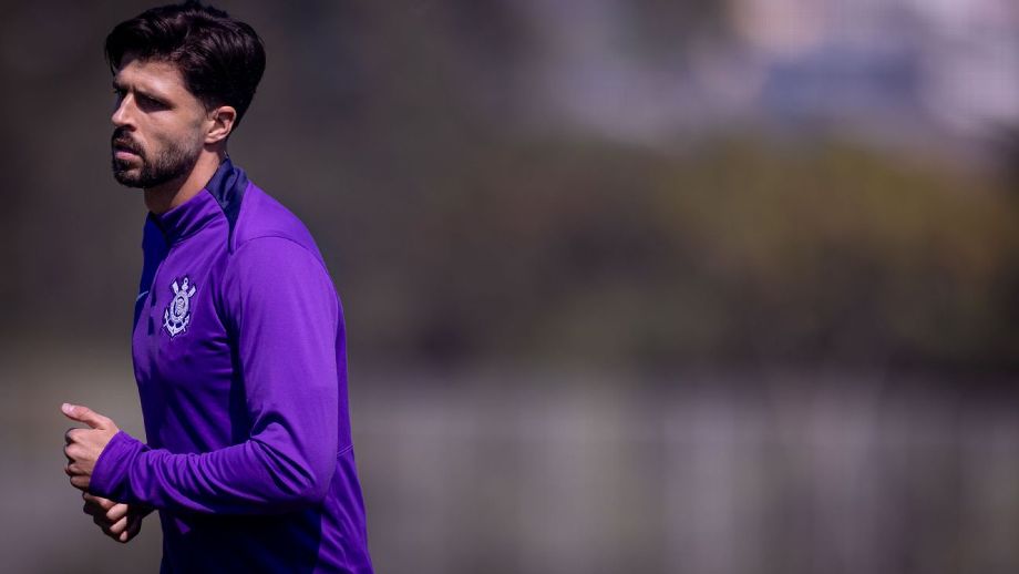 Corinthians afasta atacante Héctor Hernández; Memphis Depay tem virose