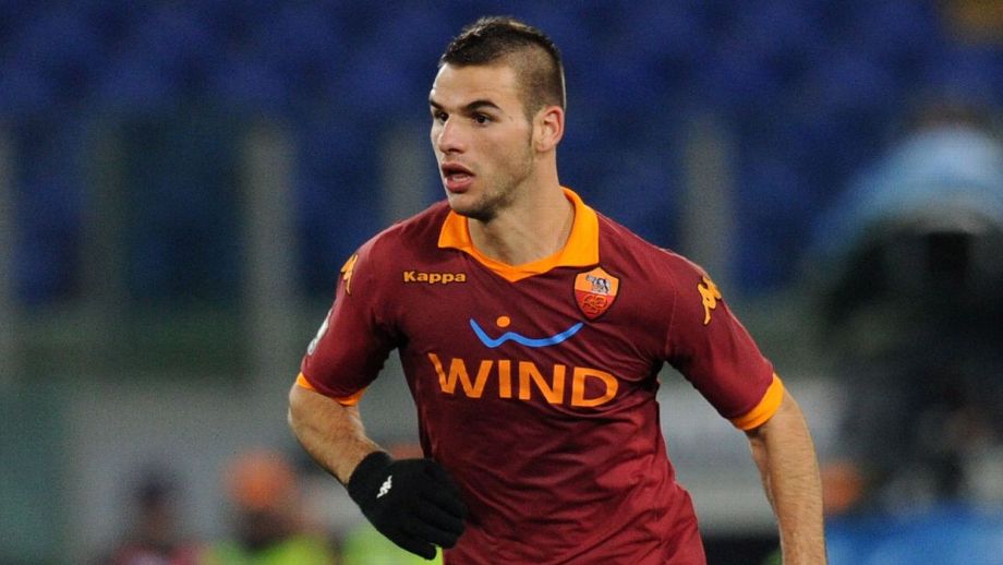 Time da Série B surpreende e anuncia grego