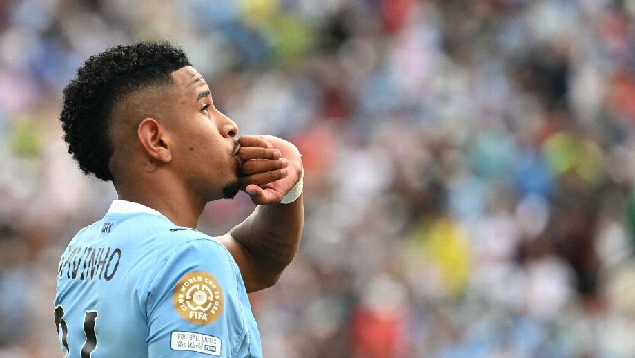 Quais gigantes da Europa tentaram contratar Savinho antes de renovação encaminhada com o Manchester City