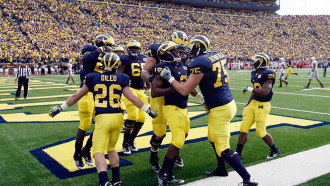 Unbeaten Michigan, Ohio State renew their storied college football rivalry  - WDET 101.9 FM
