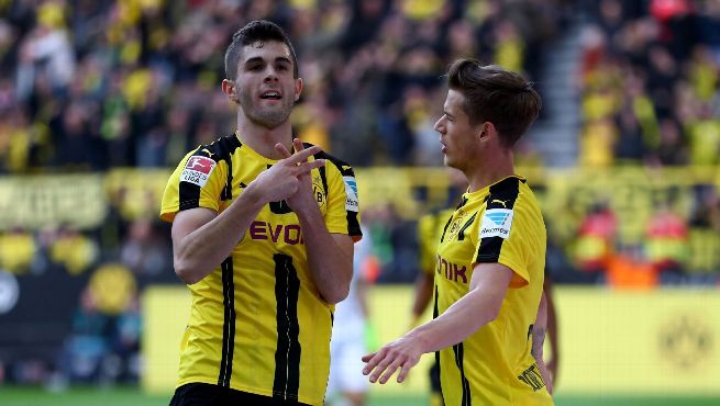 Borussia Dortmund win 4-2 at Freiburg in crazy game - anews