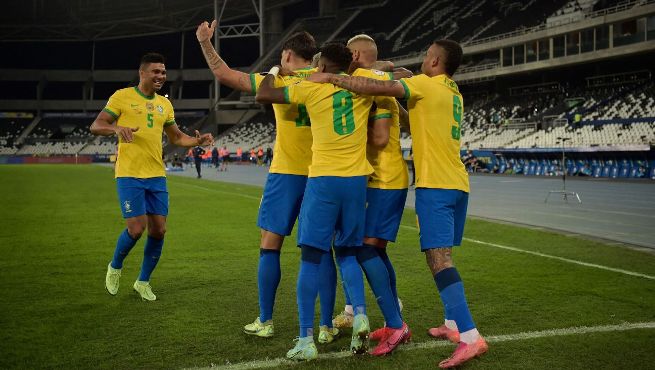 Chile 0-1 Brazil: Selecao stay perfect in Worl