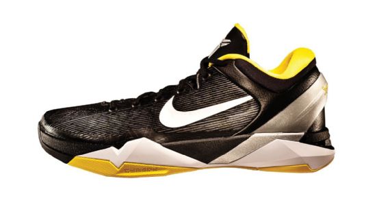 Why Joe Ingles keeps wearing a discontinued Kobe Bryant sneaker - ESPN