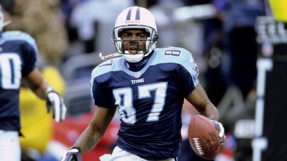 Former Titans WR Kevin Dyson named middle school principal