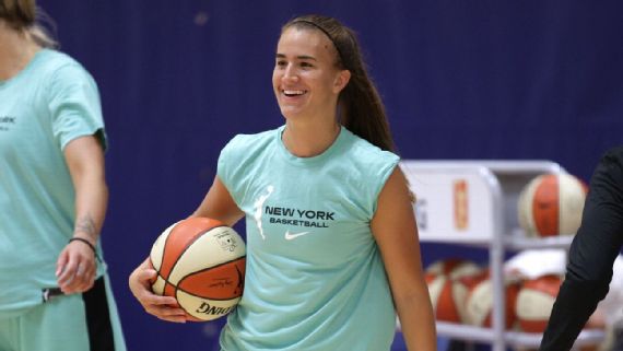 WNBA - She's done it! 😮 Sabrina Ionescu becomes the 1st