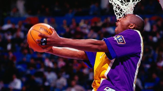 Gerald Wallace NBA Slam Dunk Contest Chris Webber Sacramento Kings