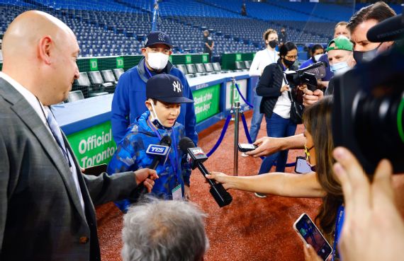 Aaron Judge meets young Yankees fan from viral home run moment