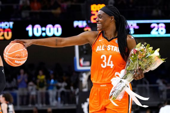 Entering final WNBA season, Lynx center Sylvia Fowles can't avoid