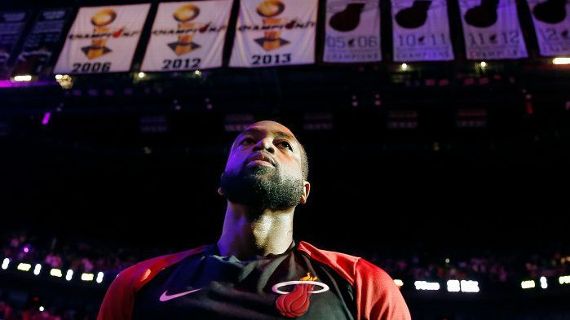 https://a.espncdn.com/combiner/i?img=%2Fphoto%2F2019%2F0410%2Fr527089_699x393_16%2D9.jpg&w=570&format=jpg