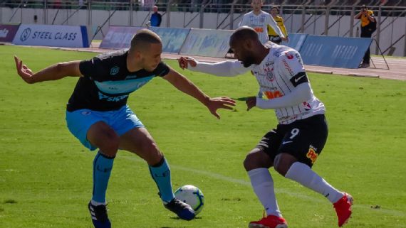 Sem convencer, Corinthians perde amistoso para o Londrina