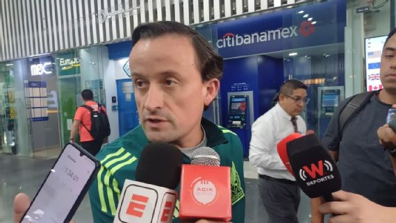 Mikel arriola at AICM