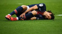 PSG win over Bordeaux marred by Cavani injury with Manchester United clash looming