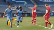 Castellanos scores as NYCFC beat Fire for first win streak of season