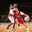 Davis outshines actor Hart at celebrity All-Star game 