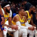 Lakers hire Bucks' Ham as coach, sources say - ESPN