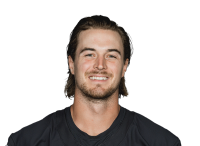 Kenny Pickett headshot