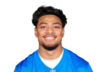 Sione Vaki headshot