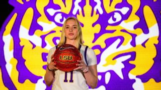 Aneesah Morrow's move to LSU and the rise of the college superteam? - ESPN