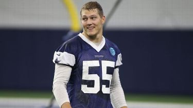 Step inside the family bus of Cowboys rookie Leighton Vander Esch - ESPN -  Dallas Cowboys Blog- ESPN