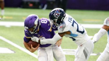 Titans have NFL's 1st COVID-19 outbreak; next game still on – The Denver  Post