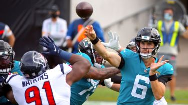 Former Bills WR thrives with Jacksonville Jaguars, the new leader of the  AFC South 