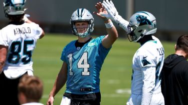 Panthers fans boo Sam Darnold in return (Video)