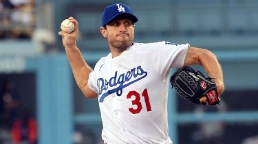 Max Scherzer gets curtain call in first start with Dodgers