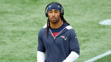 Acquiring Stephon Gilmore from New England Patriots shows Carolina Panthers  believe future is now - ESPN - Carolina Panthers Blog- ESPN