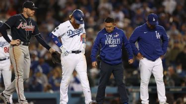 Dodgers Injury Update: Edwin Ríos Likely Out 'Handful Of Weeks' With  Strained Hamstring