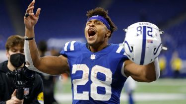 2022 fantasy football mock draft: Who's the RB2 behind Jonathan Taylor?