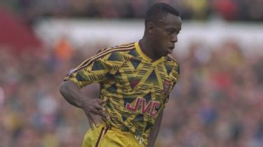 The weirdest, wackiest and  worst kits in sporting history - FTBL