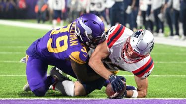 Patriots-Cardinals Anytime Touchdown: Hunter Henry Scores