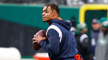 NFL Week 3 QB Rankings: Justin Fields Craters As Geno Smith Rises, Henry  Herald Sports Illustrated Partner Content