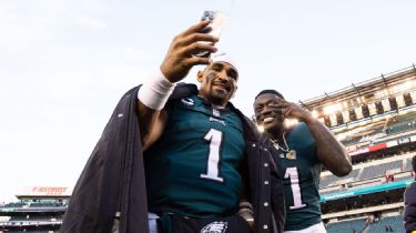 A.J. Brown - Fiery Jalen Hurts 'woke up' to lift Eagles to win - ESPN