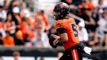 Oregon State names Clemson transfer DJ Uiagalelei starting QB, source says  - ESPN