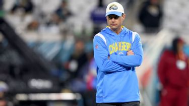 NFL on ESPN - The Los Angeles Chargers became the first team in NFL playoff  history to lose with a 5+ turnover margin. (via Elias Sports Bureau)