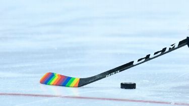 NHL's Pride tape ban is 'serious setback,' Brian Burke says - ESPN