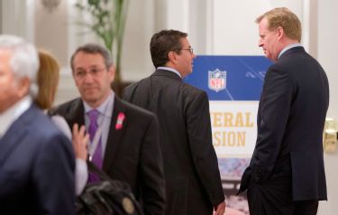 NFL owners plan to meet July 20 and potentially vote to approve the  Commanders sale, AP source says – KGET 17