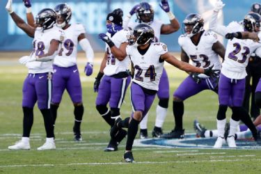 Logo stomp to beer chug: Ravens' Peters is passionate