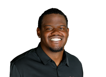 Ma'Kyi Lee headshot