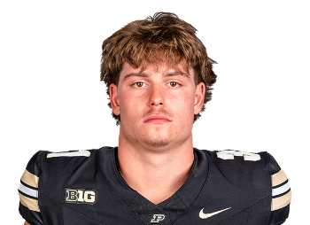 Carter Holsworth headshot